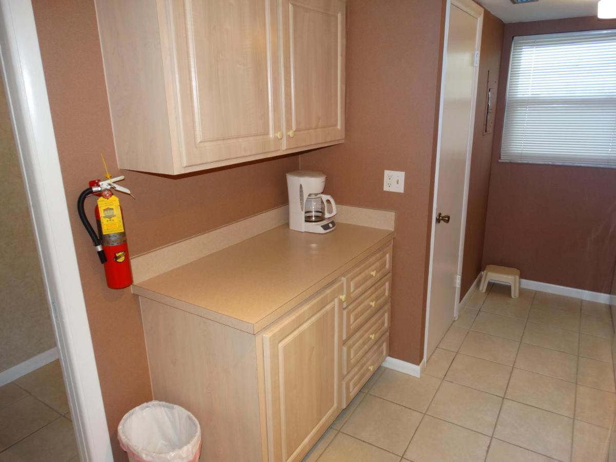 Spanish Main 66- Direct Oceanfront Condo! Cocoa Beach Eksteriør billede